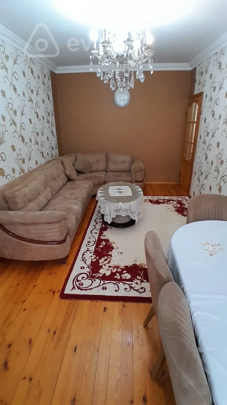 Kirayə verilir 2 otaqlı köhnə tikili 65 m²