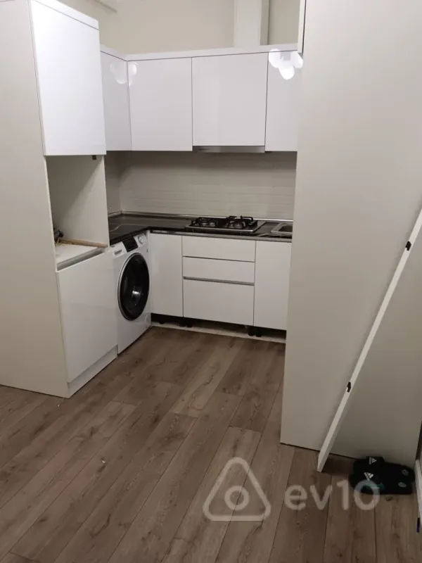 Kirayə verilir 2 otaqlı yeni tikili 60 m²