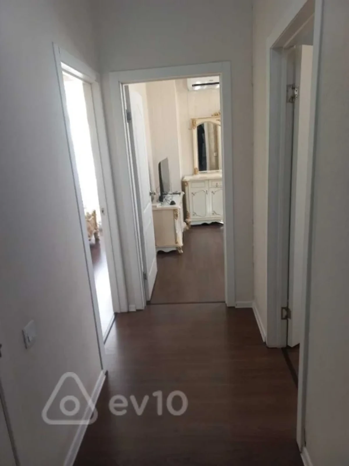 Kirayə verilir 3 otaqlı yeni tikili 85 m²