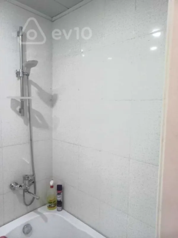 Kirayə verilir 3 otaqlı yeni tikili 85 m²