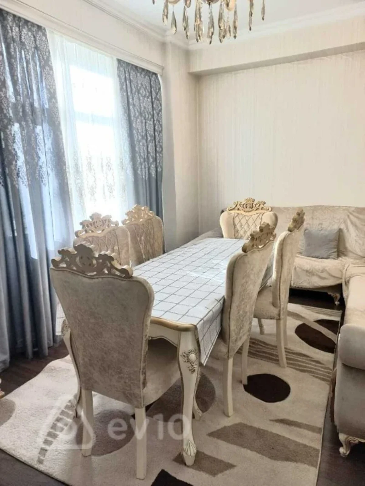 Kirayə verilir 3 otaqlı yeni tikili 85 m²