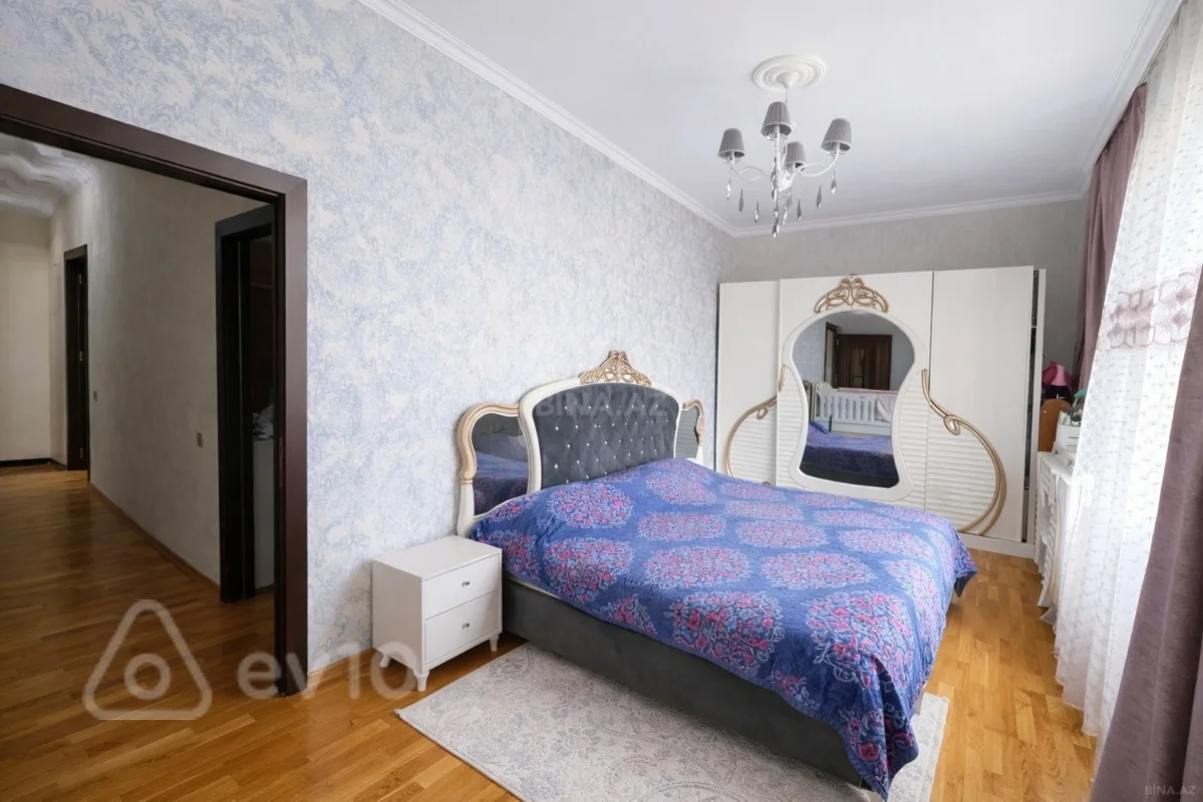 Satılır 3 otaqlı yeni tikili 110 m²