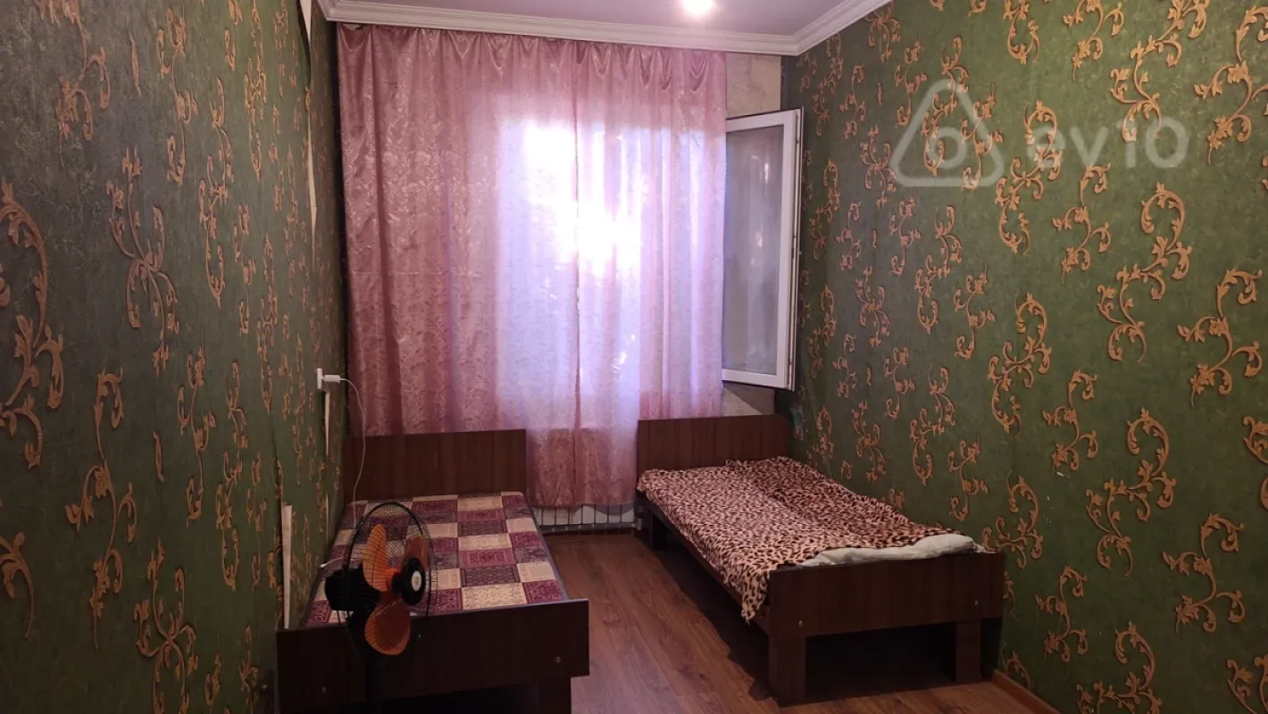 Kirayə verilir 2 otaqlı köhnə tikili 55 m²