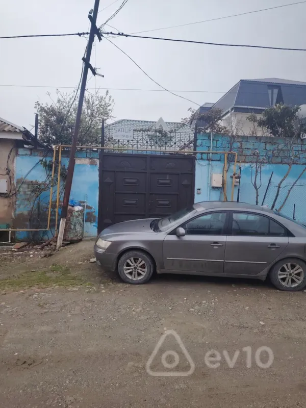 Satılır 3 otaqlı həyət evi 100 m²