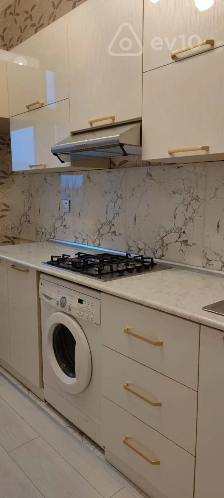 Kirayə verilir 2 otaqlı yeni tikili 55 m²