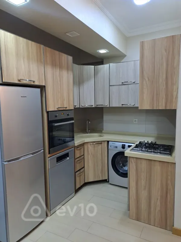 Kirayə verilir 2 otaqlı yeni tikili 55 m²