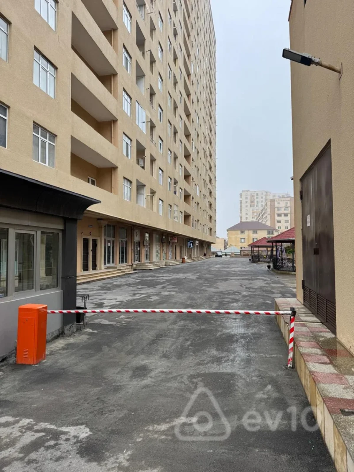 Kirayə verilir 2 otaqlı yeni tikili 55 m²