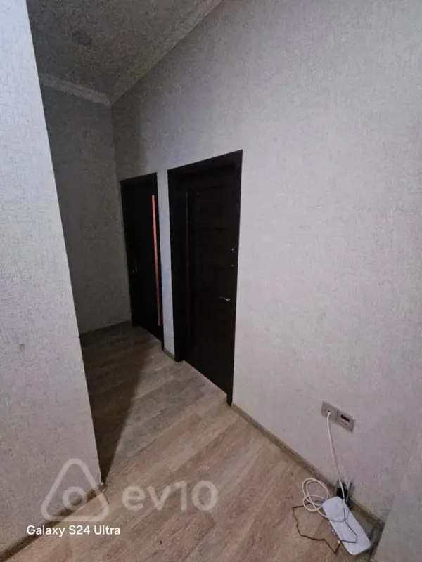 Kirayə verilir 3 otaqlı yeni tikili 75 m²