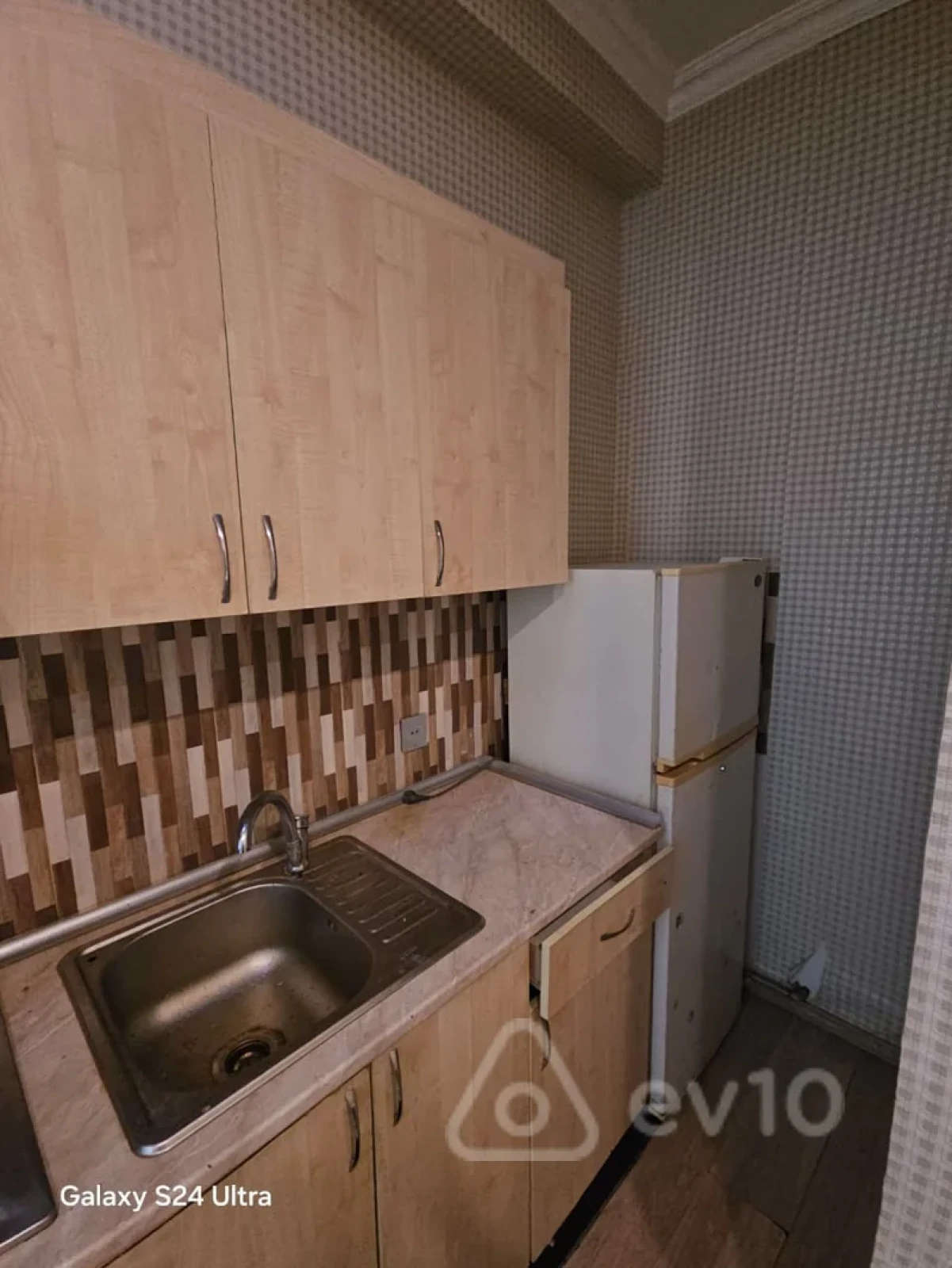 Kirayə verilir 3 otaqlı yeni tikili 75 m²