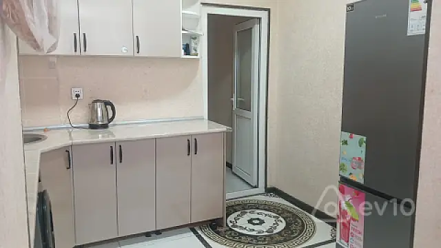 Kirayə verilir 3 otaqlı köhnə tikili 65 m²
