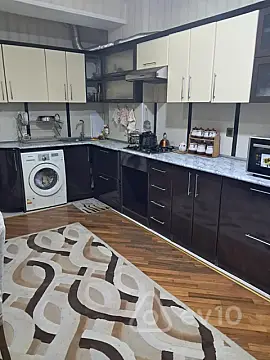 Satılır 3 otaqlı yeni tikili 120 m²