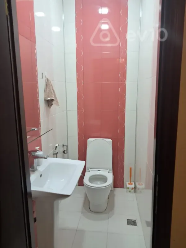 Satılır 3 otaqlı yeni tikili 120 m²