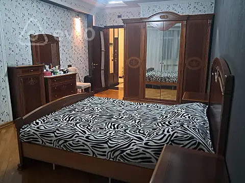 Satılır 3 otaqlı yeni tikili 120 m²