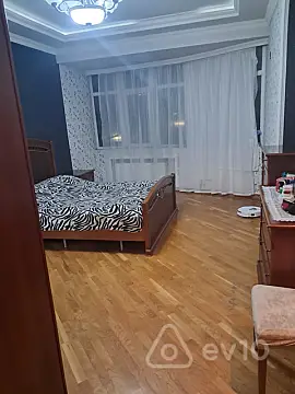 Satılır 3 otaqlı yeni tikili 120 m²