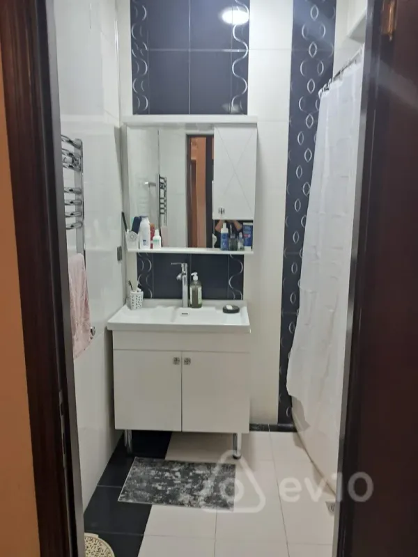 Satılır 3 otaqlı yeni tikili 120 m²