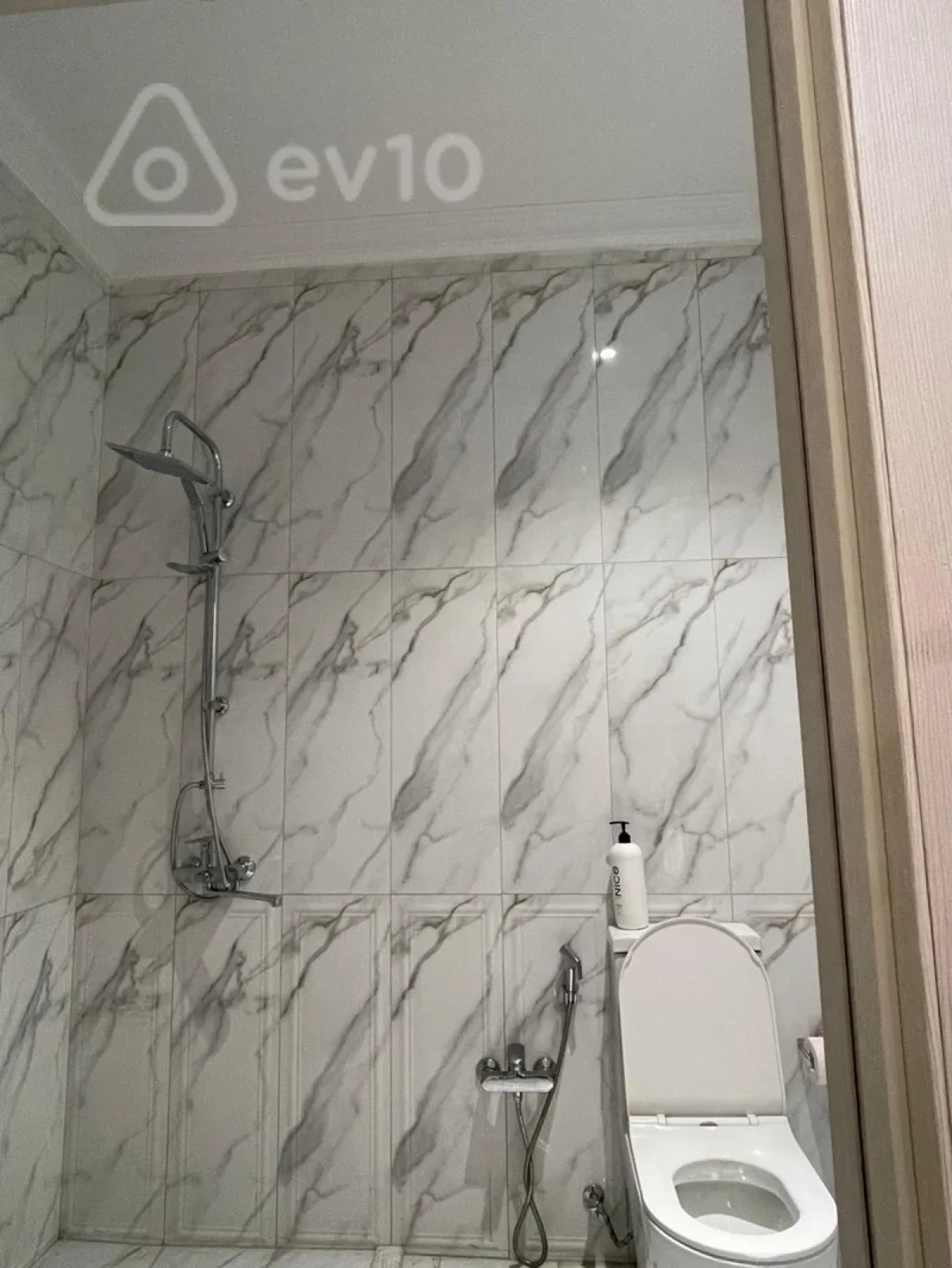 Kirayə verilir 3 otaqlı yeni tikili 100 m²