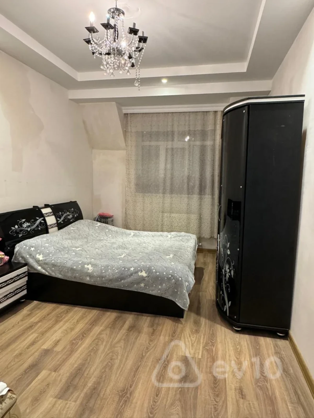 Kirayə verilir 3 otaqlı yeni tikili 100 m²