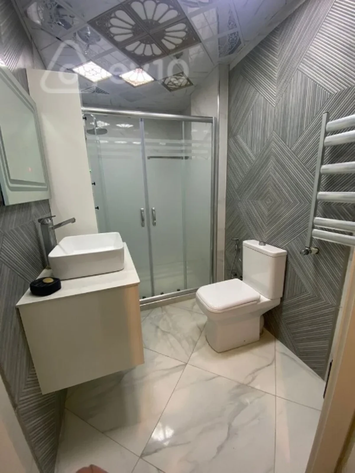 Kirayə verilir 2 otaqlı yeni tikili 70 m²