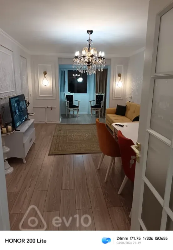 Kirayə verilir 3 otaqlı köhnə tikili 80 m²