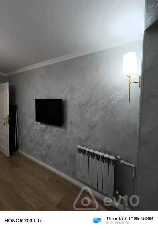 Kirayə verilir 3 otaqlı köhnə tikili 80 m²