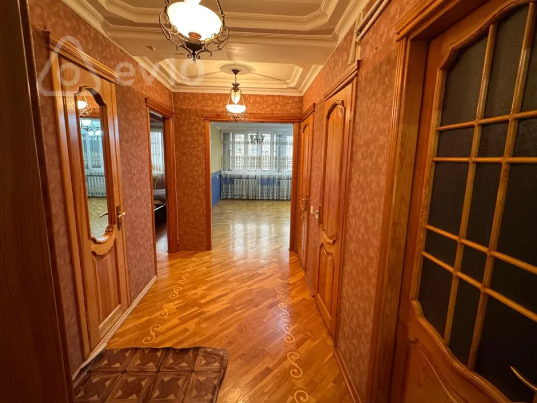 Satılır 3 otaqlı köhnə tikili 80.4 m²