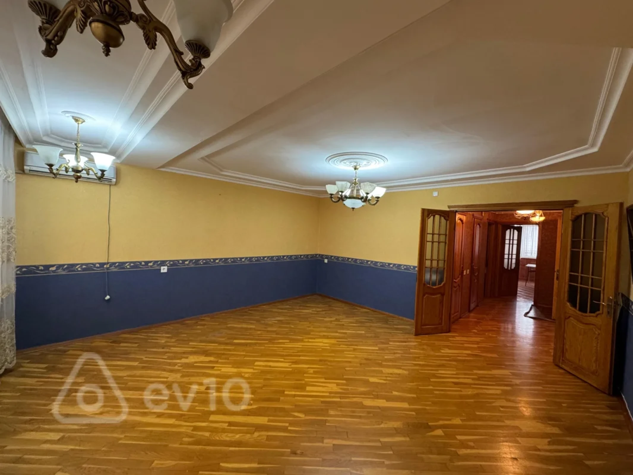 Satılır 3 otaqlı köhnə tikili 80.4 m²