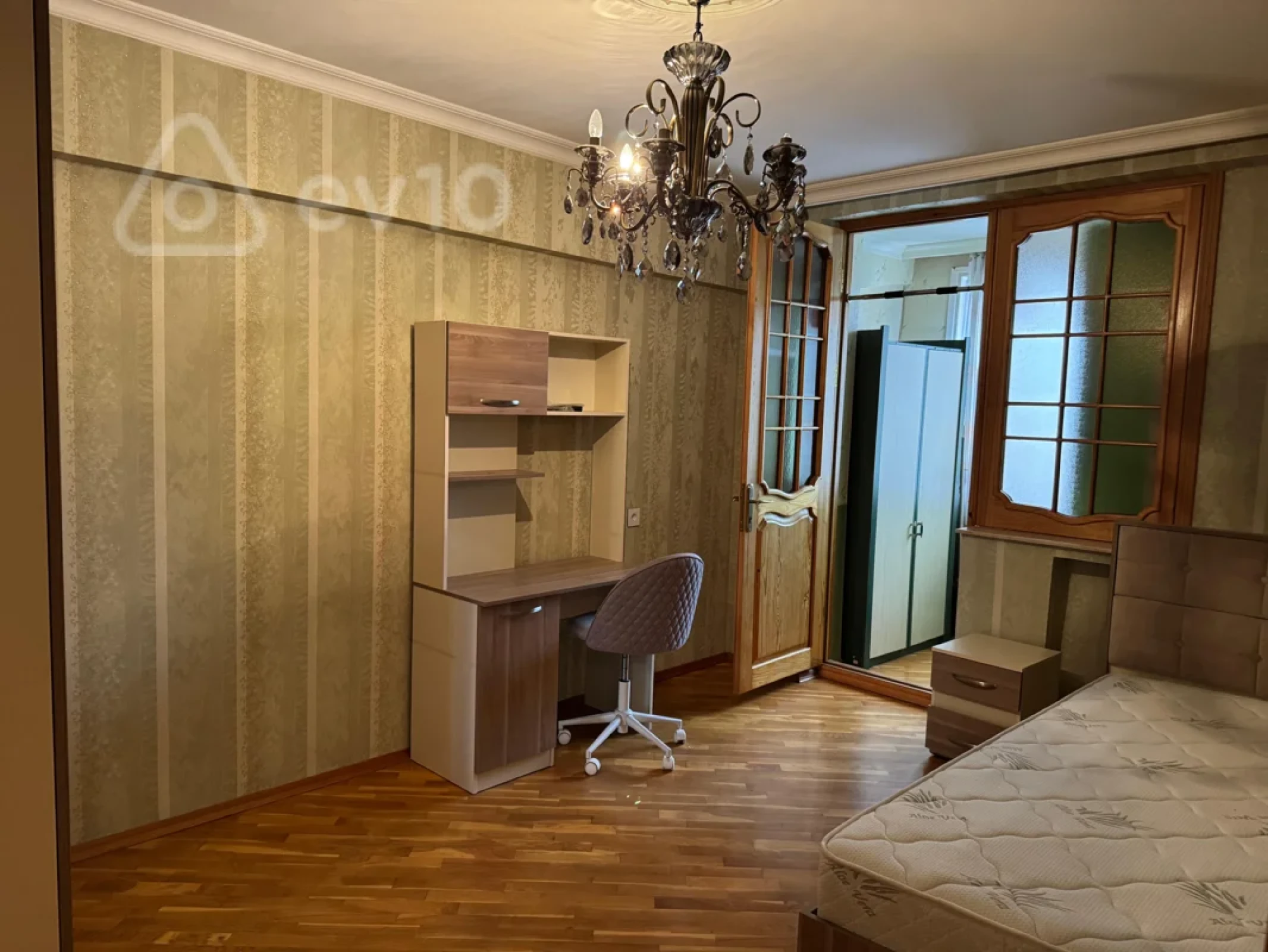 Satılır 3 otaqlı köhnə tikili 80.4 m²