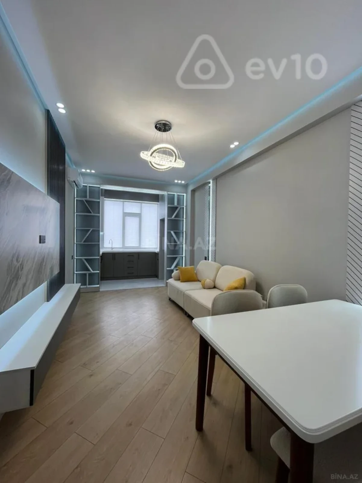 Kirayə verilir 2 otaqlı yeni tikili 75 m²