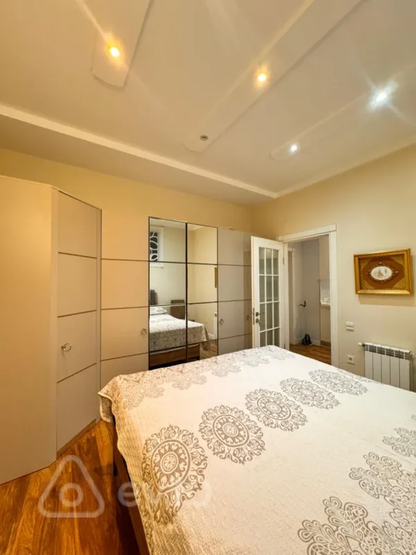 Kirayə verilir 3 otaqlı yeni tikili 82 m²