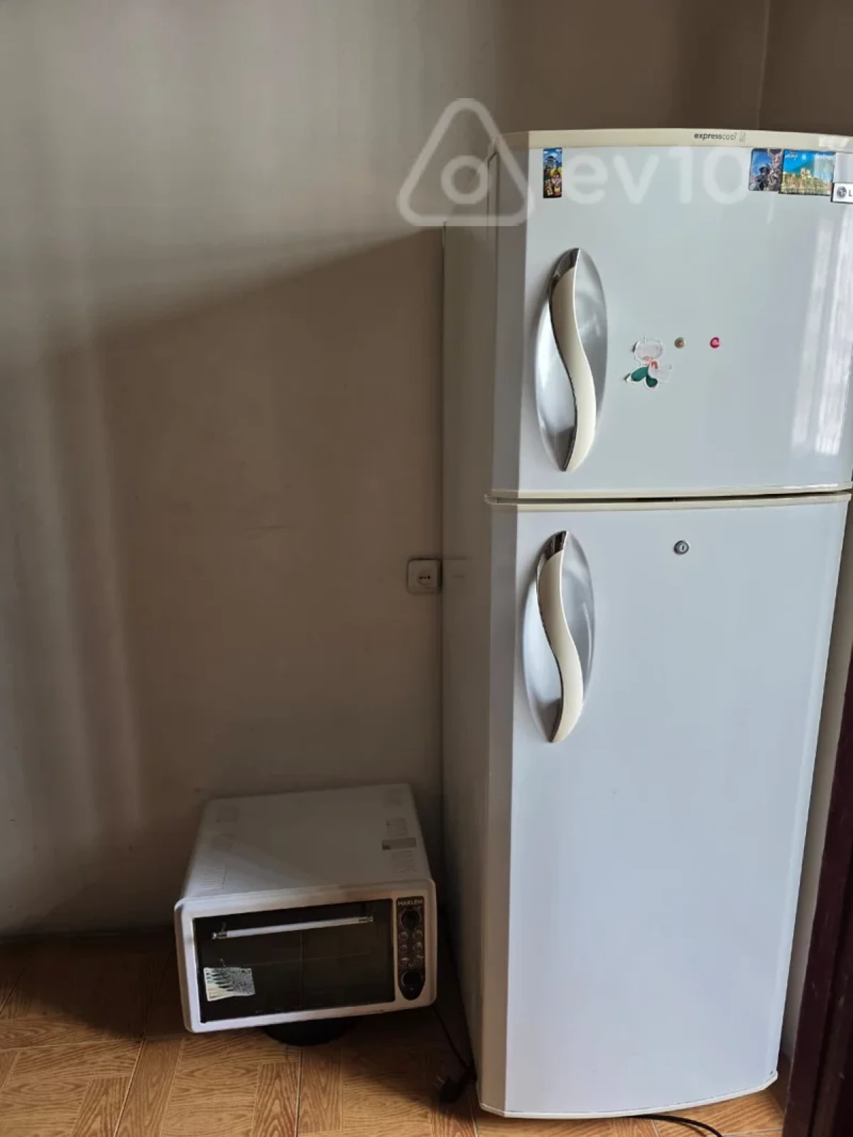 Kirayə verilir 2 otaqlı köhnə tikili 75 m²