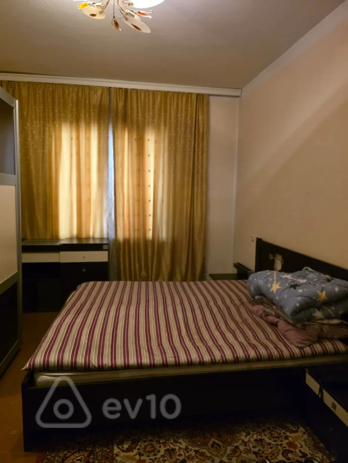 Kirayə verilir 2 otaqlı köhnə tikili 75 m²