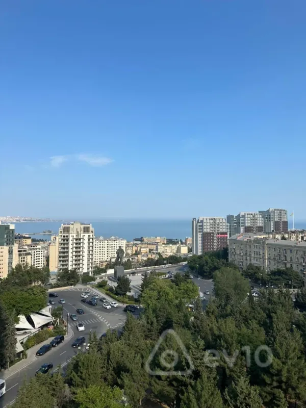 Kirayə verilir 3 otaqlı yeni tikili 110 m²