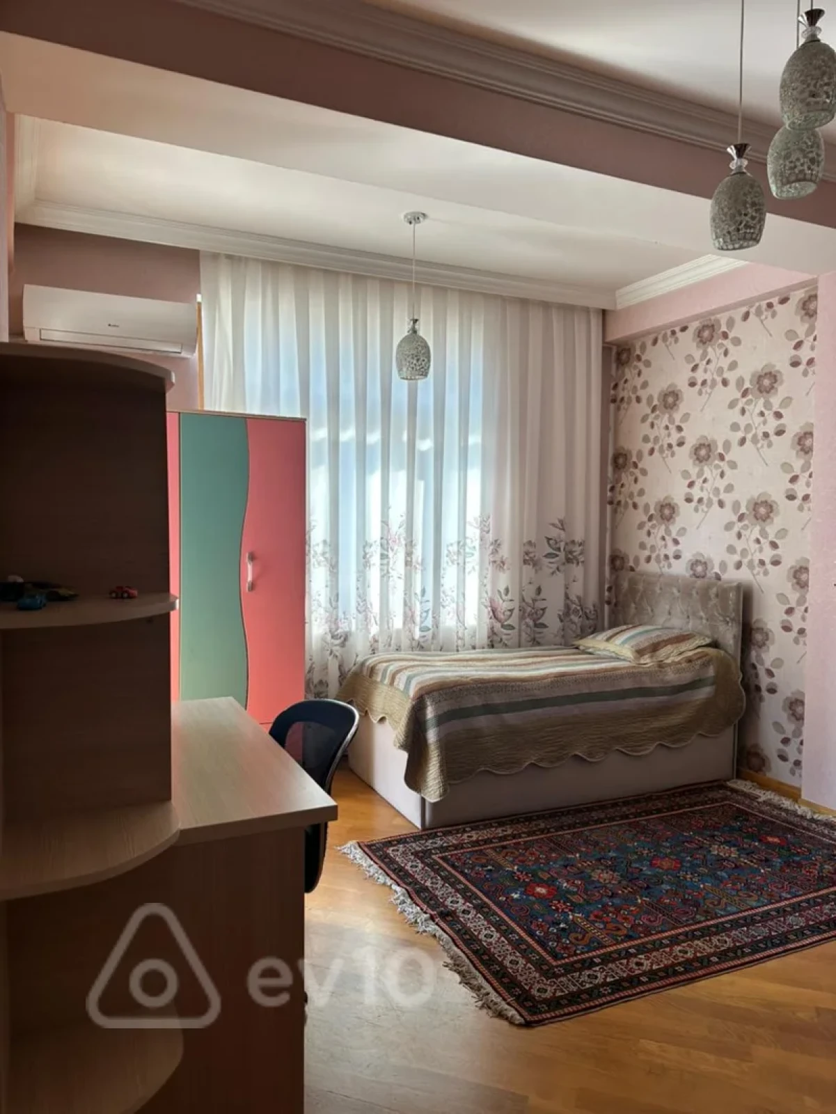 Kirayə verilir 3 otaqlı yeni tikili 110 m²