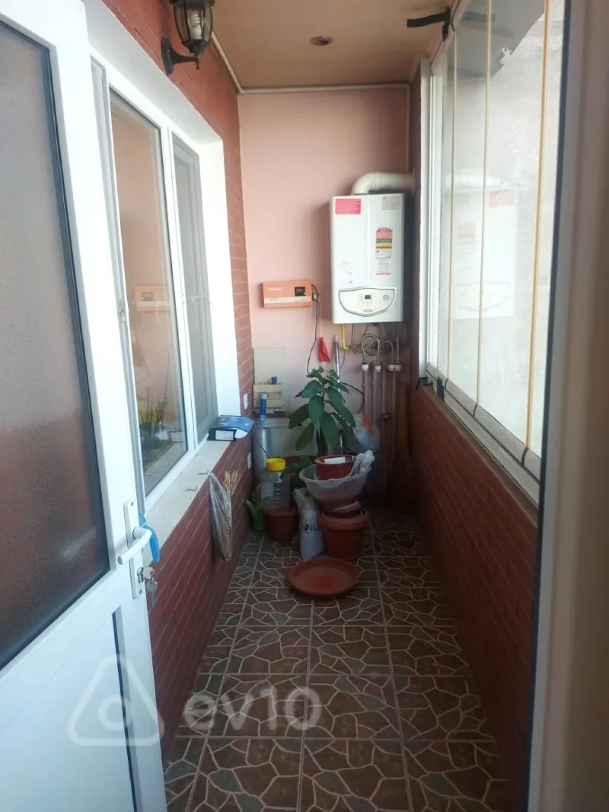 Satılır 3 otaqlı köhnə tikili 80 m²