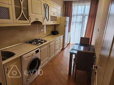 Kirayə verilir 3 otaqlı yeni tikili 105 m²