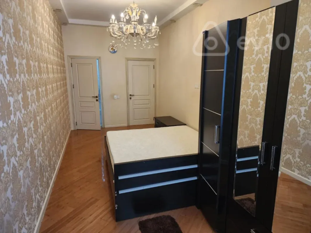 Kirayə verilir 3 otaqlı yeni tikili 105 m²