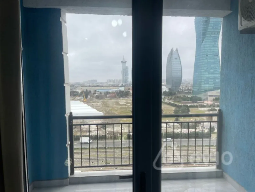 Kirayə verilir 2 otaqlı yeni tikili 65 m²