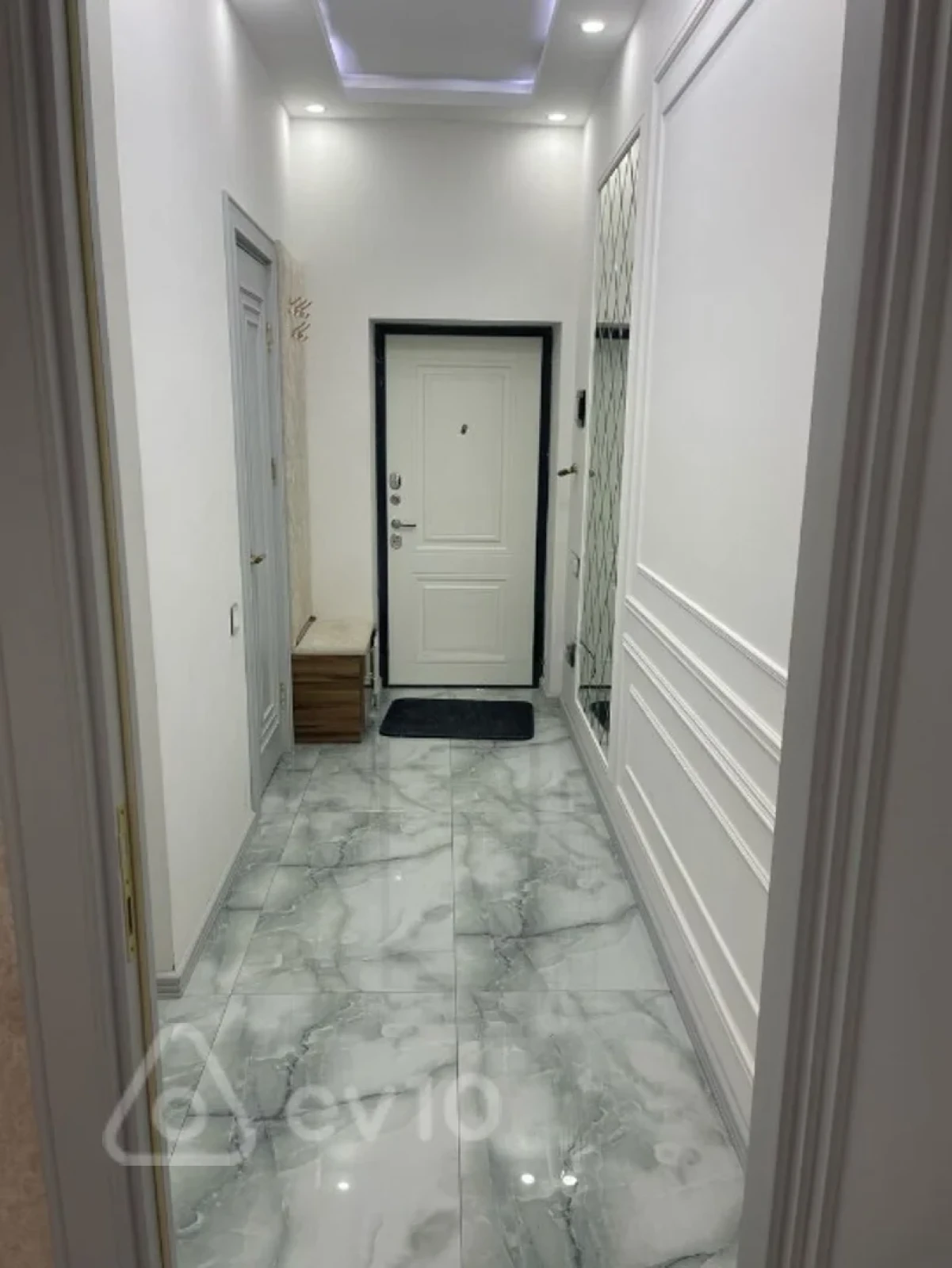 Kirayə verilir 2 otaqlı yeni tikili 65 m²