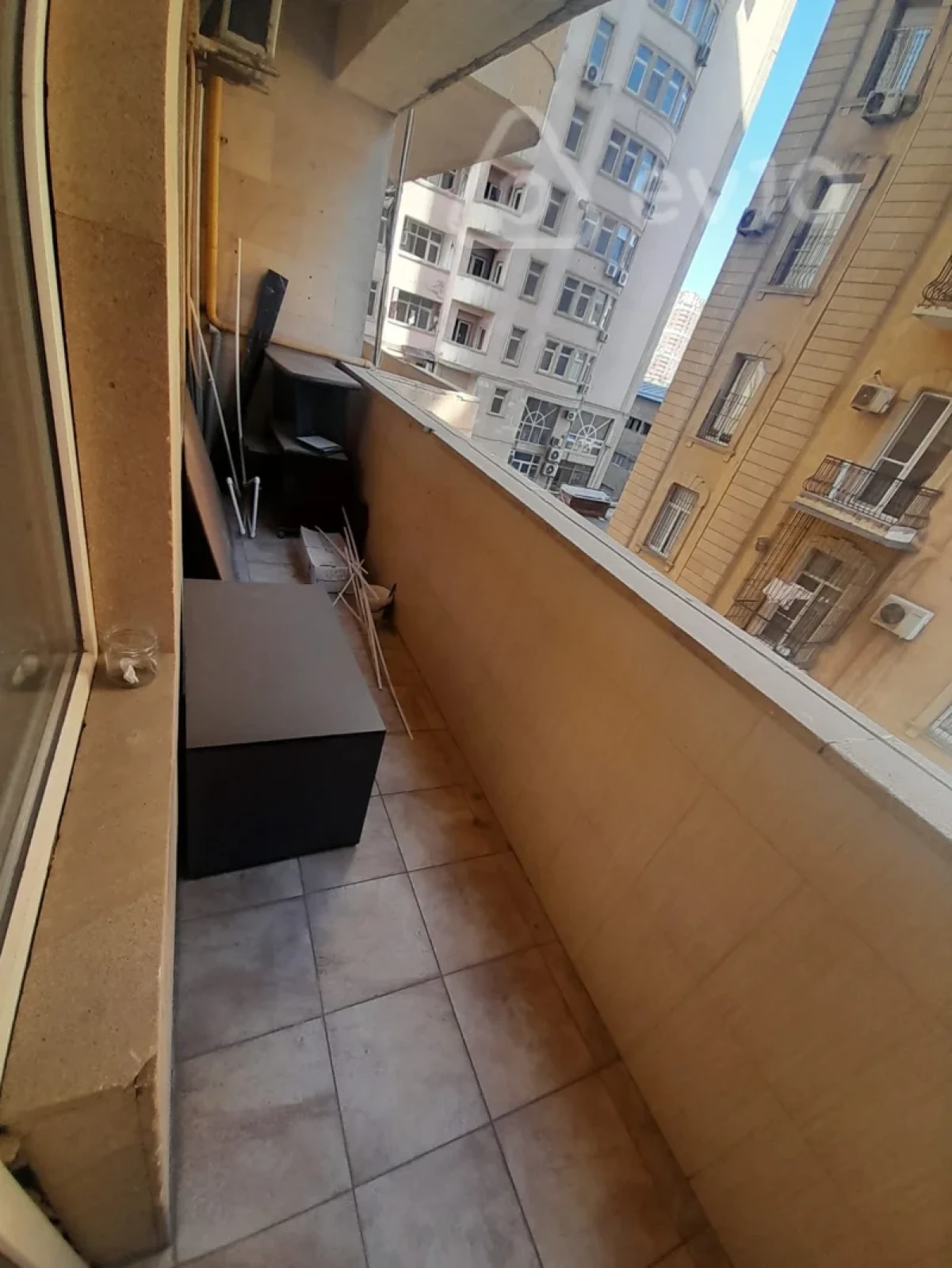 Kirayə verilir mənzil 150 m²
