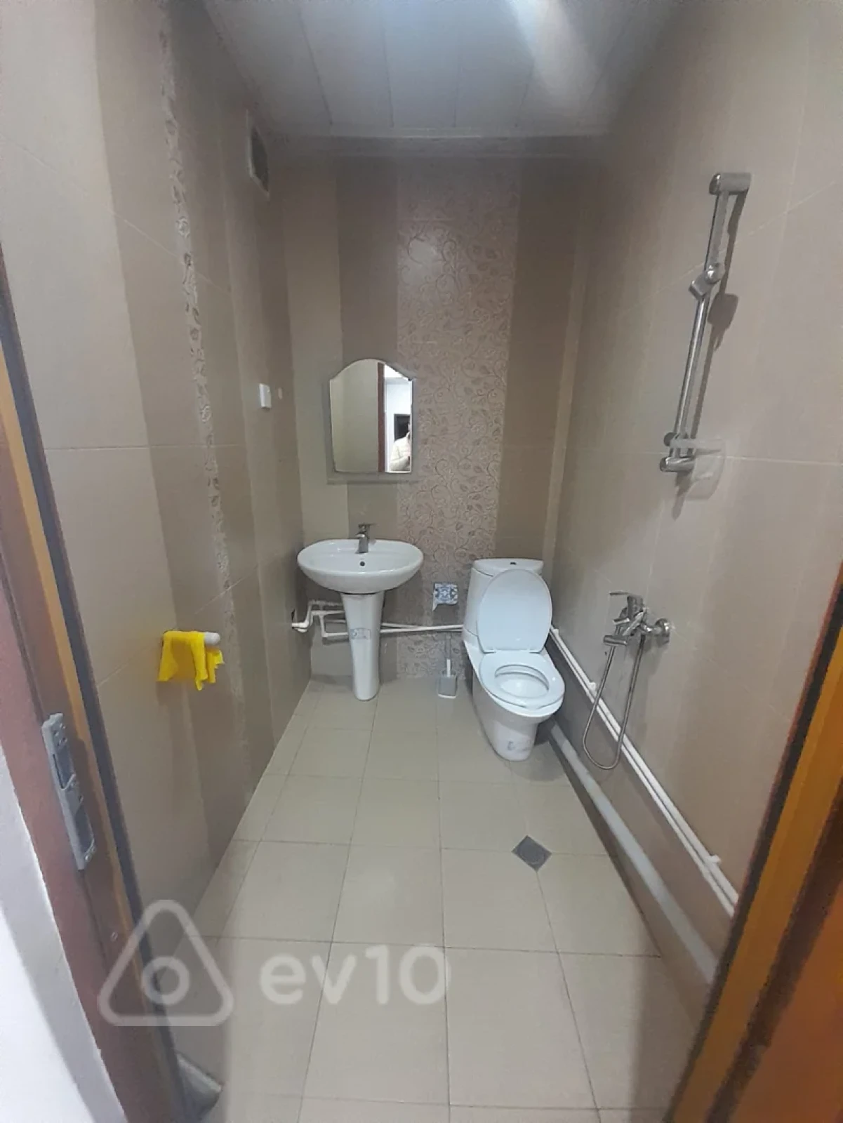 Kirayə verilir mənzil 150 m²