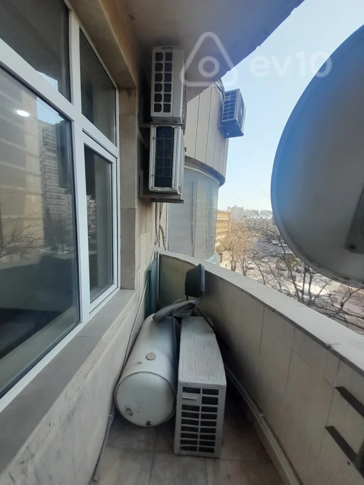 Kirayə verilir mənzil 150 m²