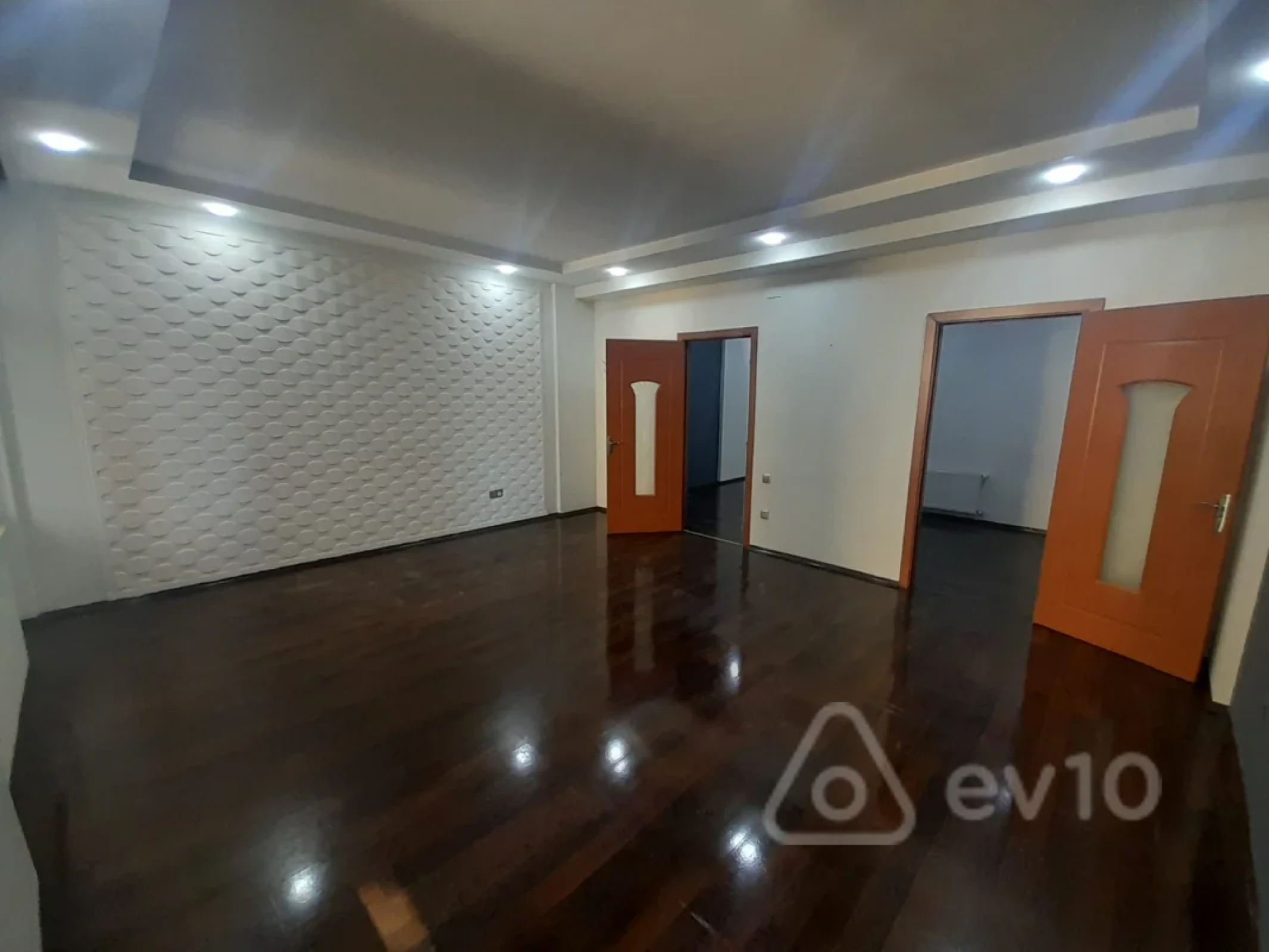 Kirayə verilir mənzil 150 m²