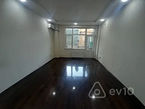Kirayə verilir mənzil 150 m²