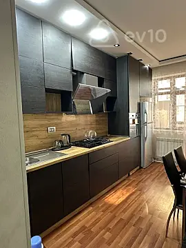 Kirayə verilir 2 otaqlı yeni tikili 85 m²