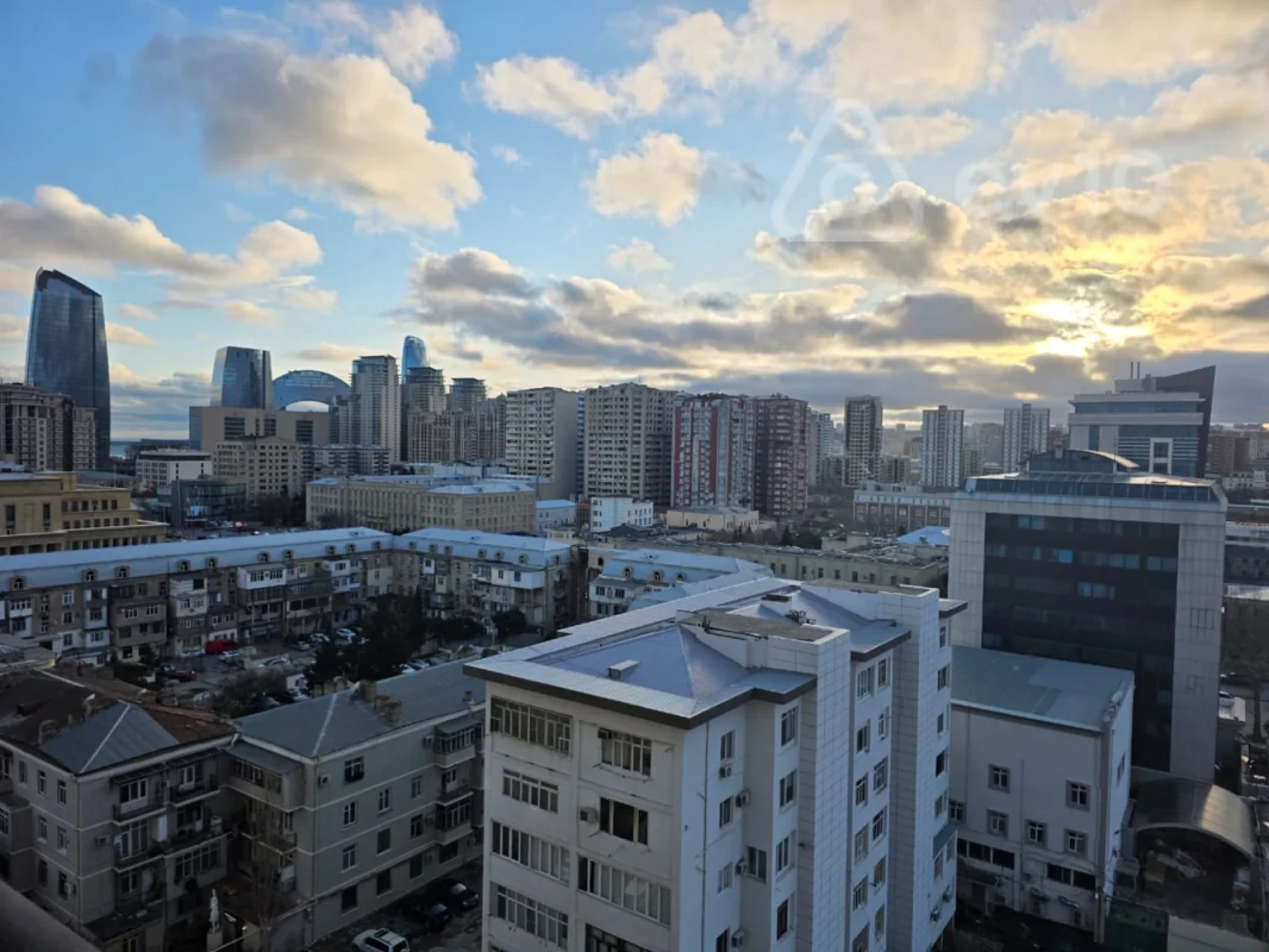 Kirayə verilir 2 otaqlı yeni tikili 80 m²