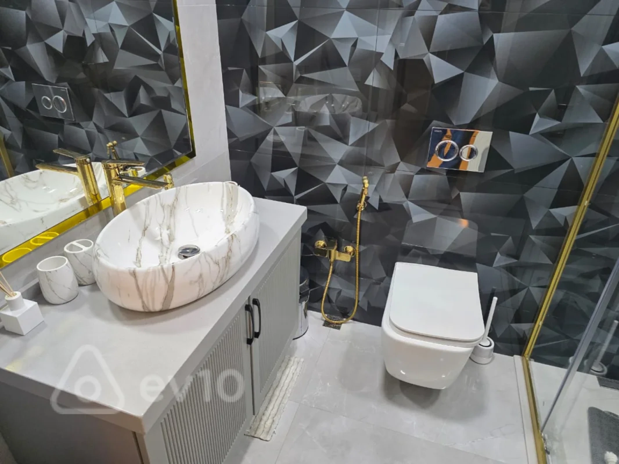 Kirayə verilir 2 otaqlı yeni tikili 80 m²