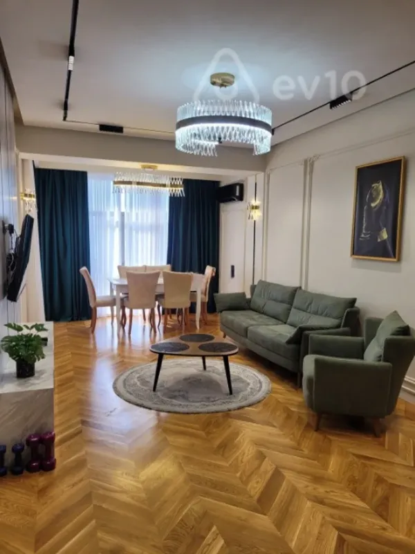 Kirayə verilir 2 otaqlı yeni tikili 70 m²