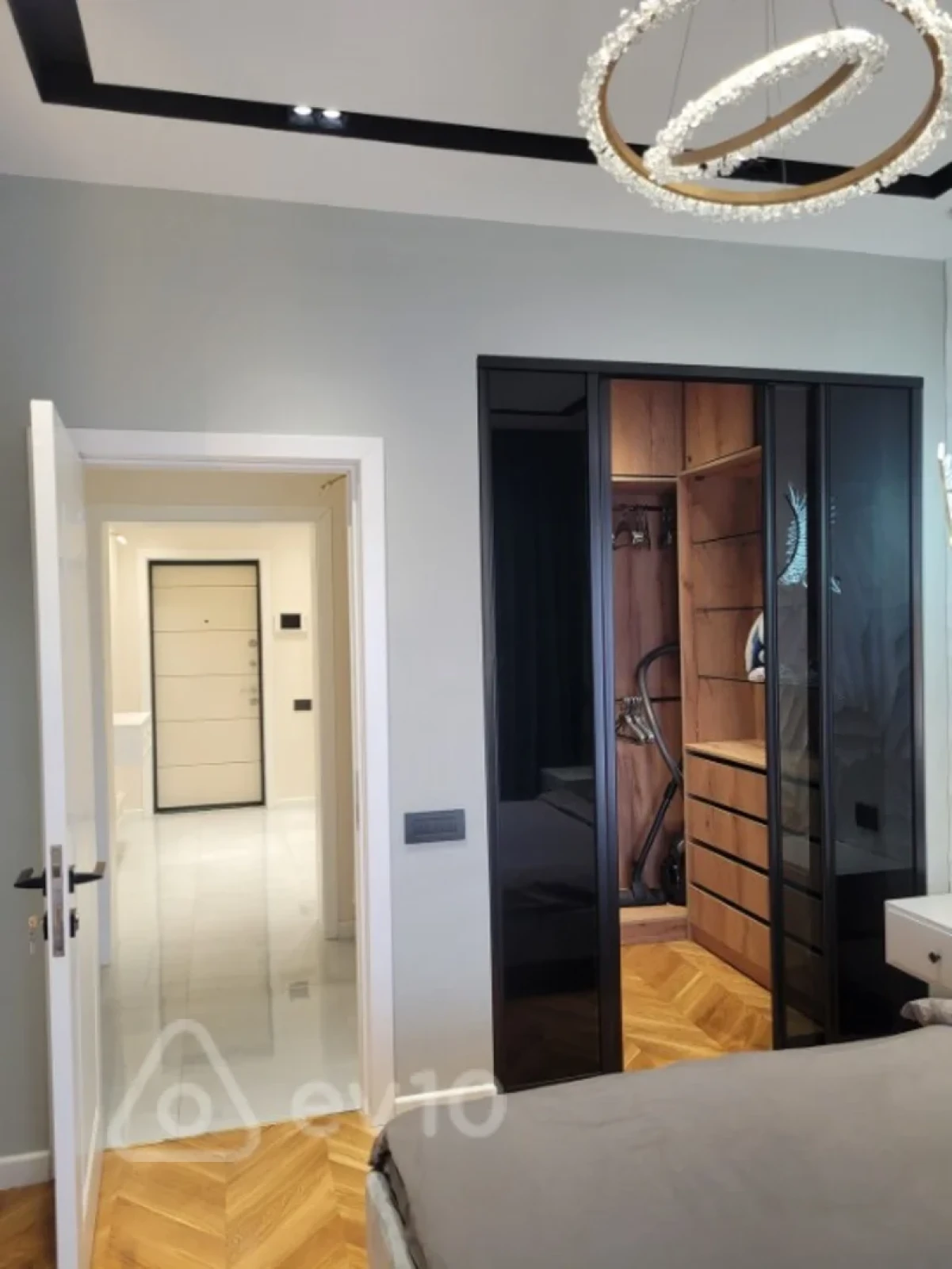 Kirayə verilir 2 otaqlı yeni tikili 70 m²