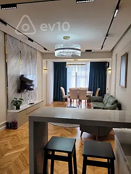 Kirayə verilir 2 otaqlı yeni tikili 70 m² — Bakı, Nərimanov 2 otaq 70.00 m²