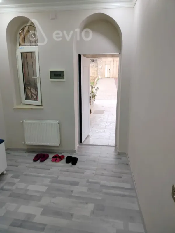 Kirayə verilir 3 otaqlı həyət evi 130 m²